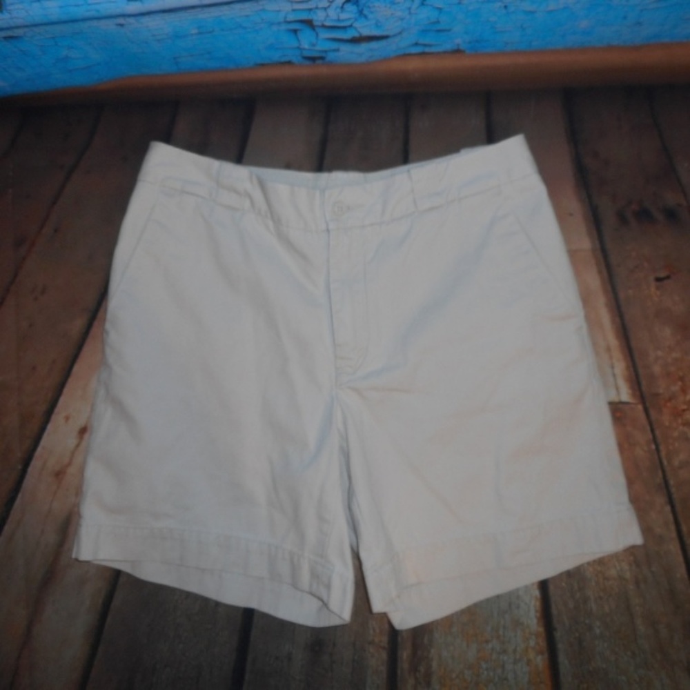 GAP Cream Colored Shorts Size 4